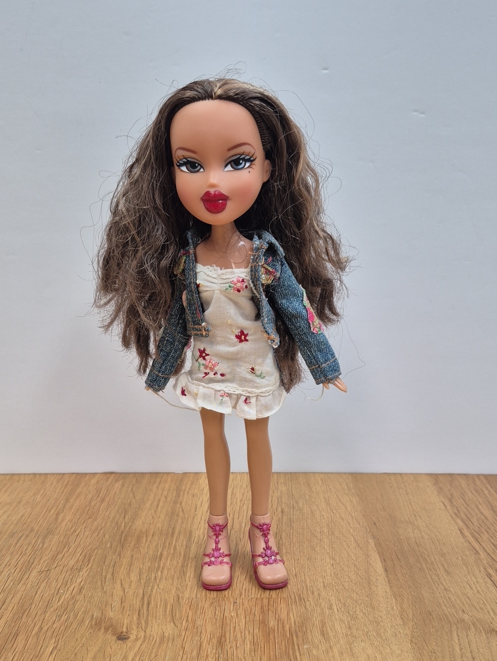 BRATZ 10” DOLL, FUNK OUT! FASHION YASMIN
